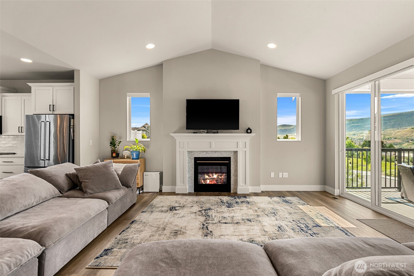 661 S Juli Avenue