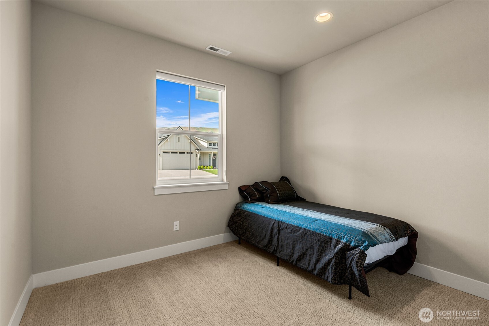 661 S Juli Avenue