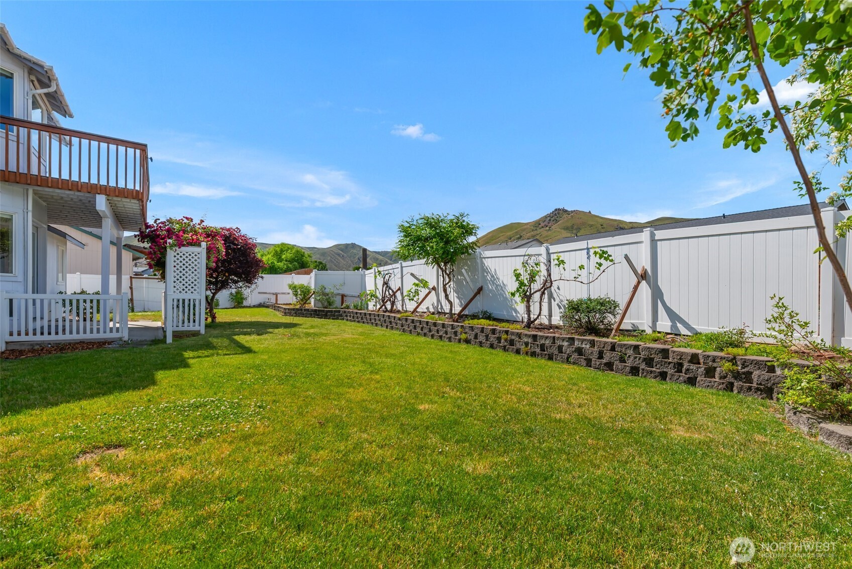 1516 Rex Road