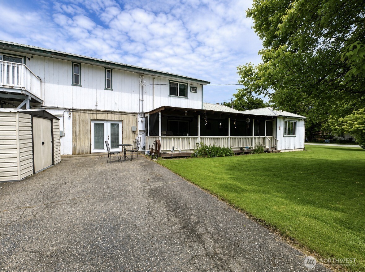 402 Juniper Street
