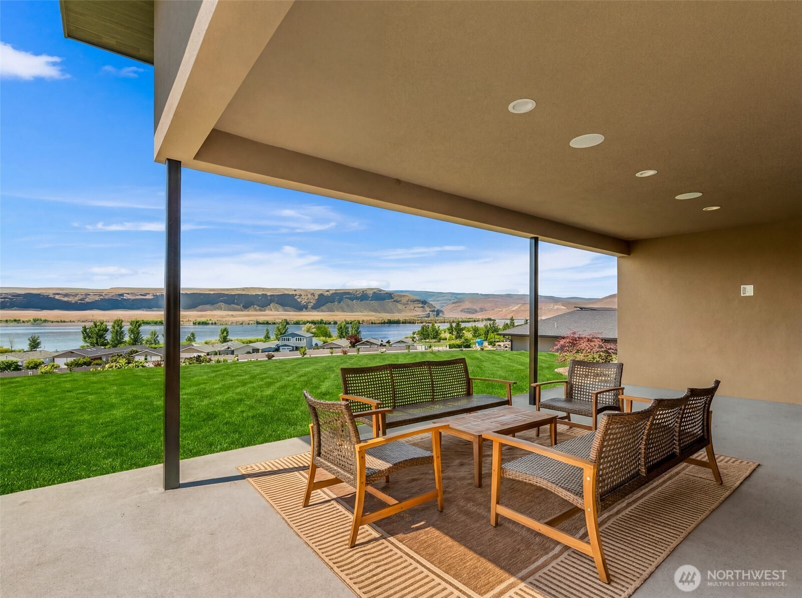 9072 NW Trellis Lane