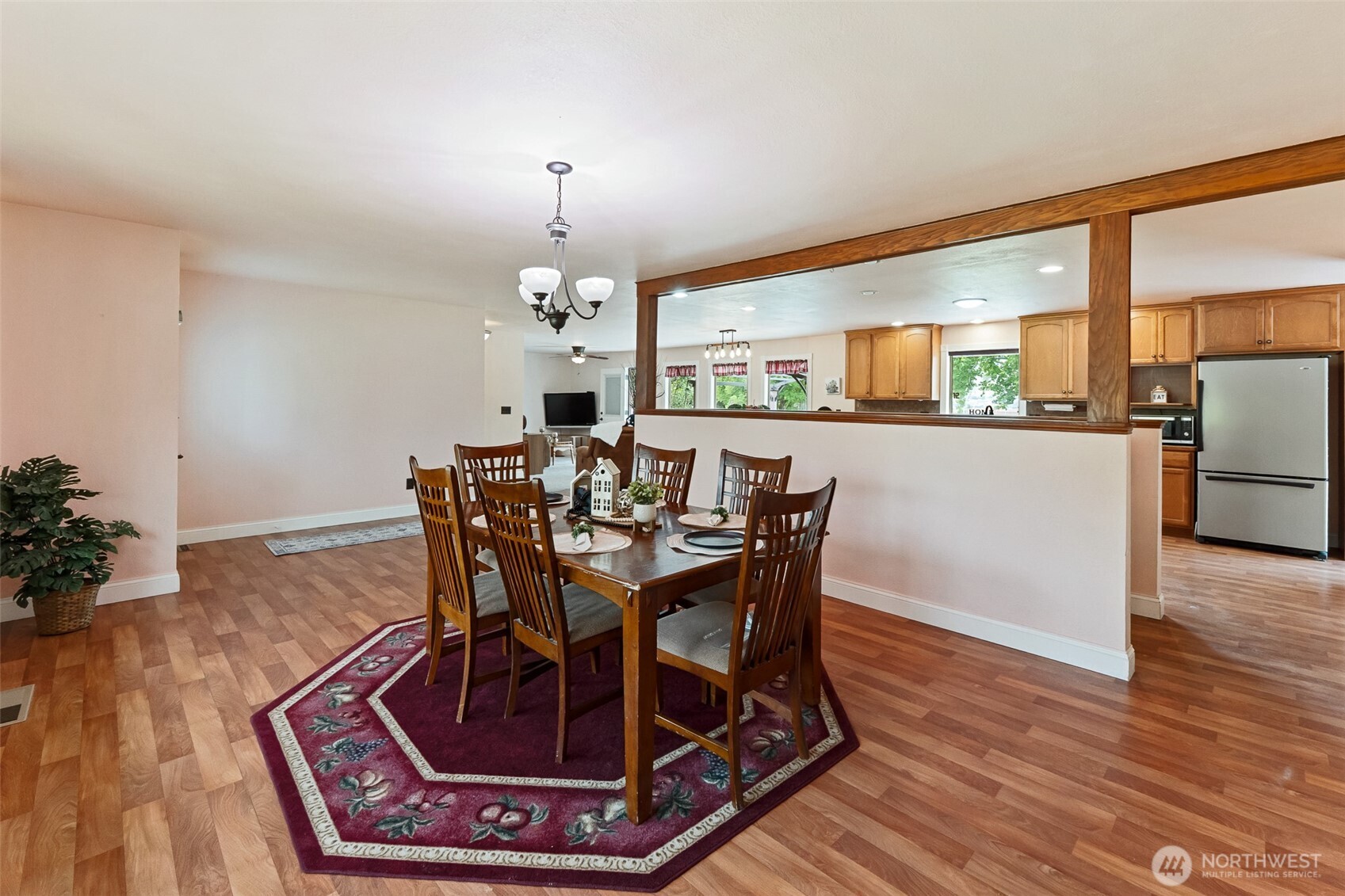 60 N Green Place