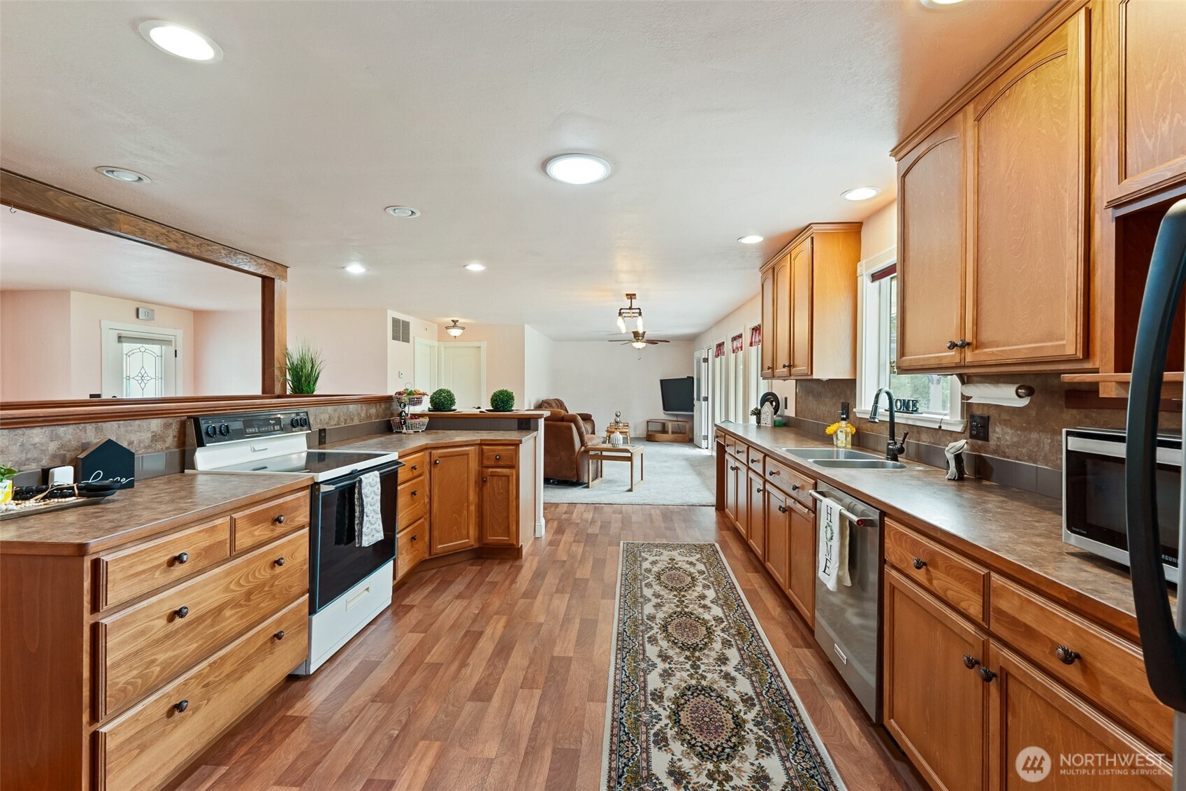 60 N Green Place