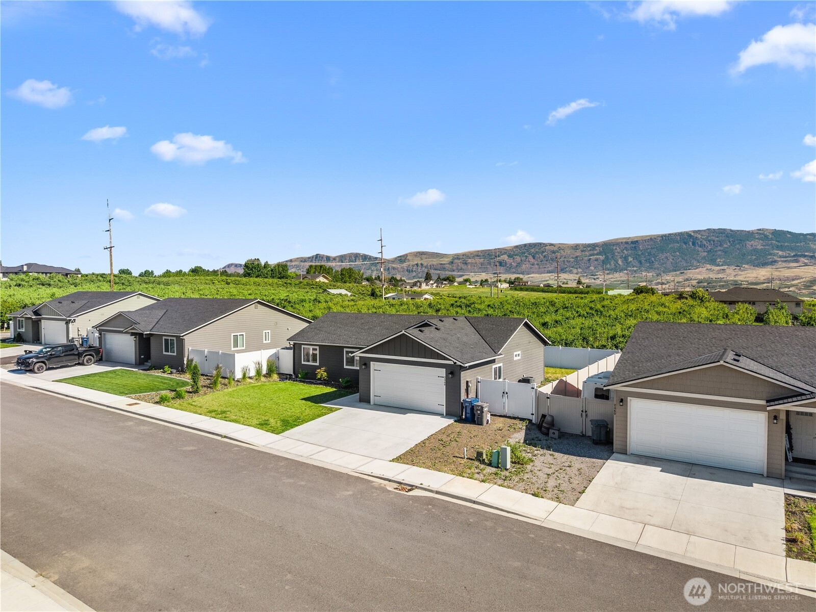 2468 3rd Street SE
