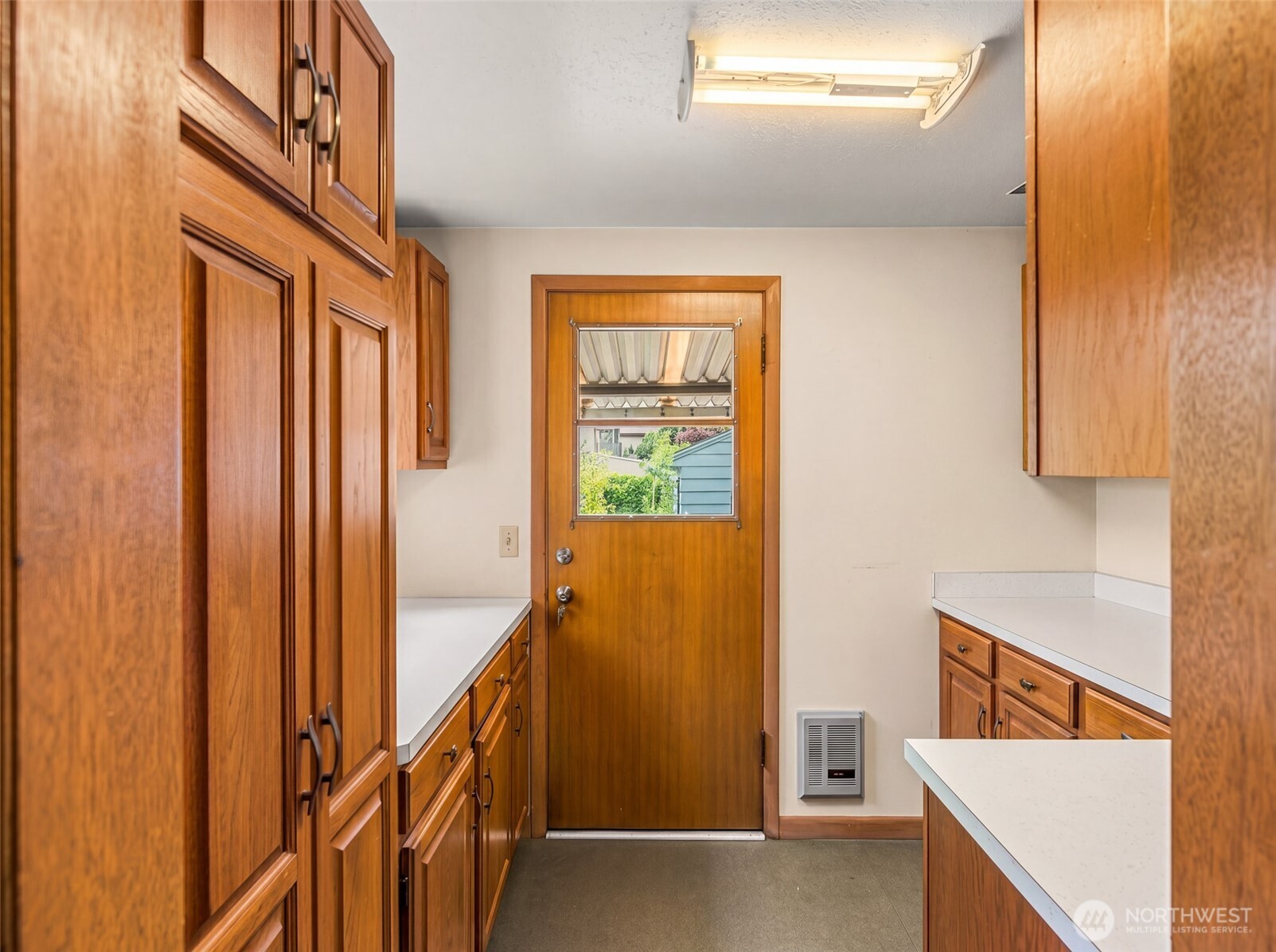 19 N Garfield Avenue