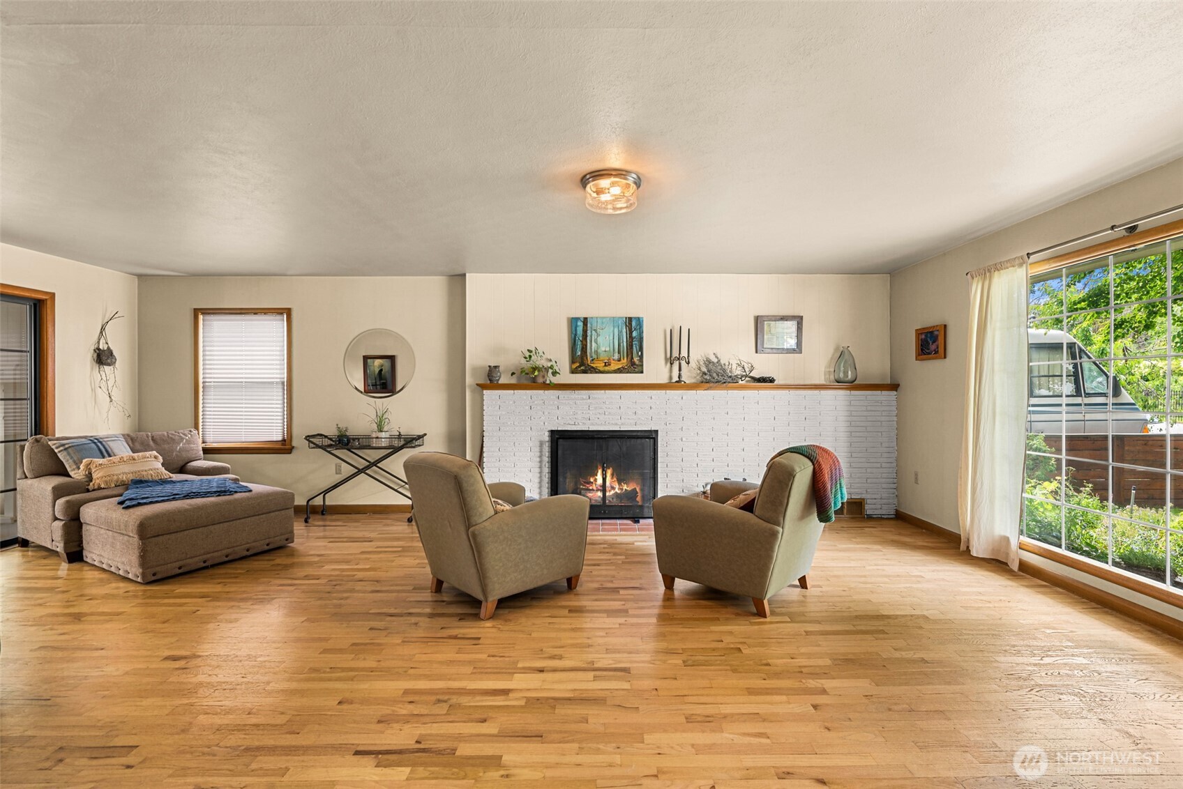 19 N Garfield Avenue