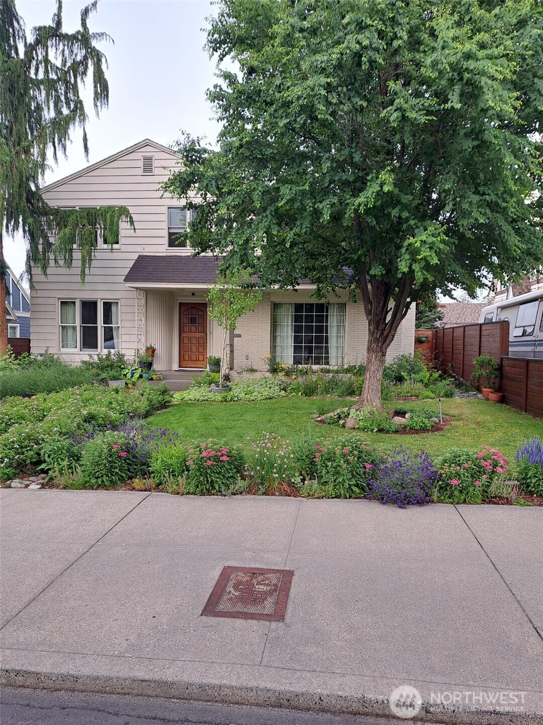 19 N Garfield Avenue