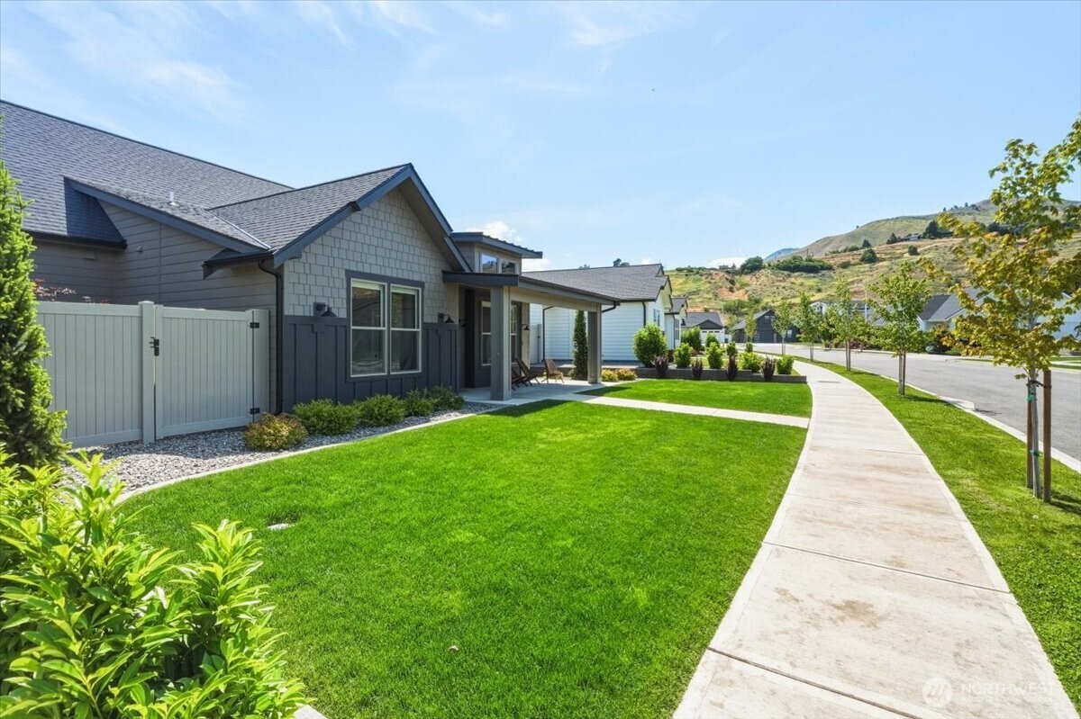 913 Racine Springs Drive