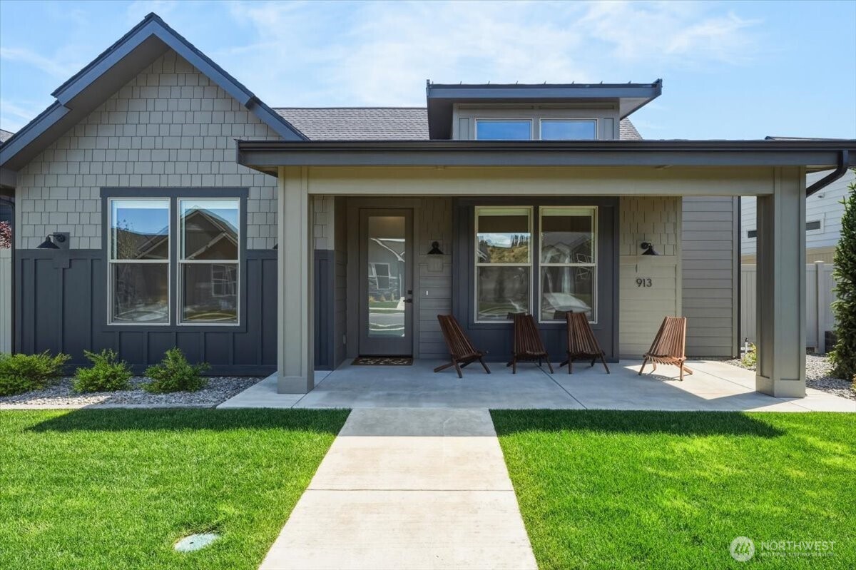 913 Racine Springs Drive