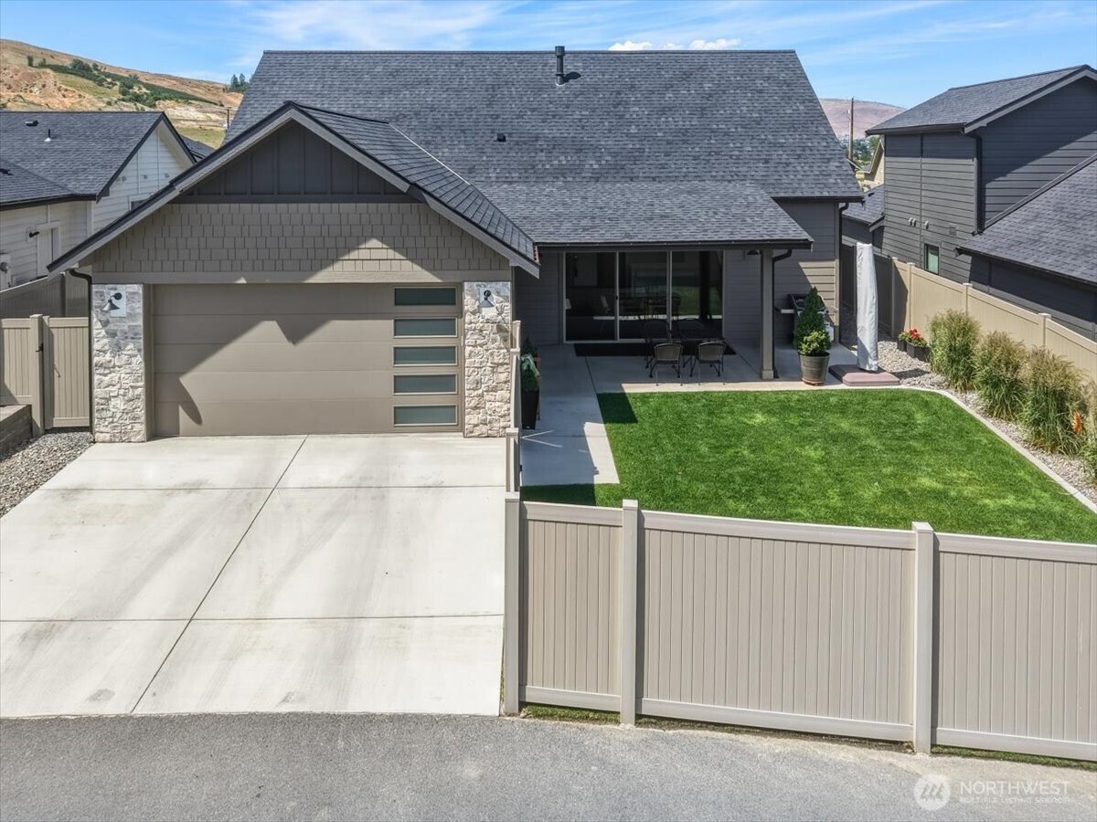 913 Racine Springs Drive