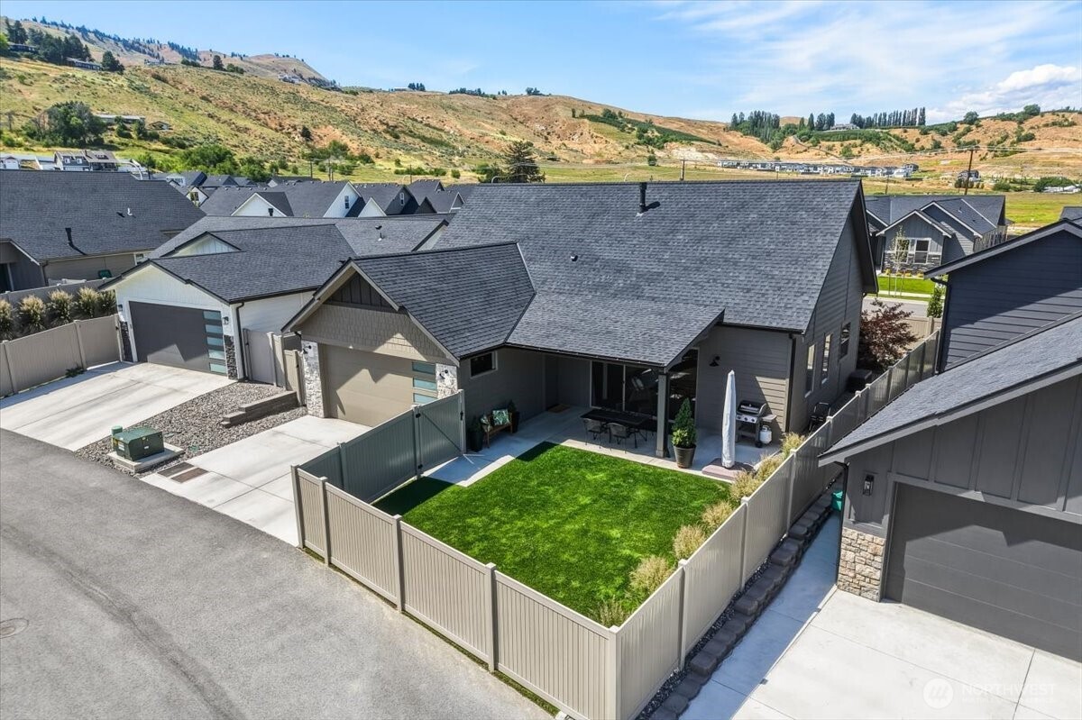 913 Racine Springs Drive