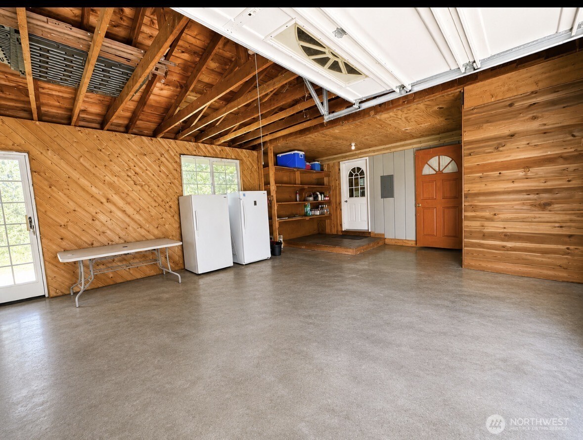 16 Mossy Rock Road