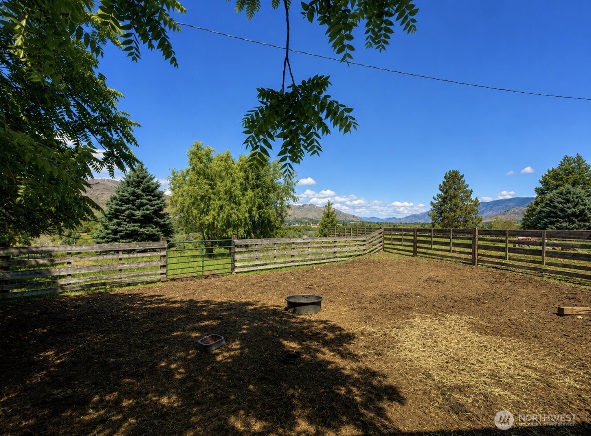 16 Mossy Rock Road