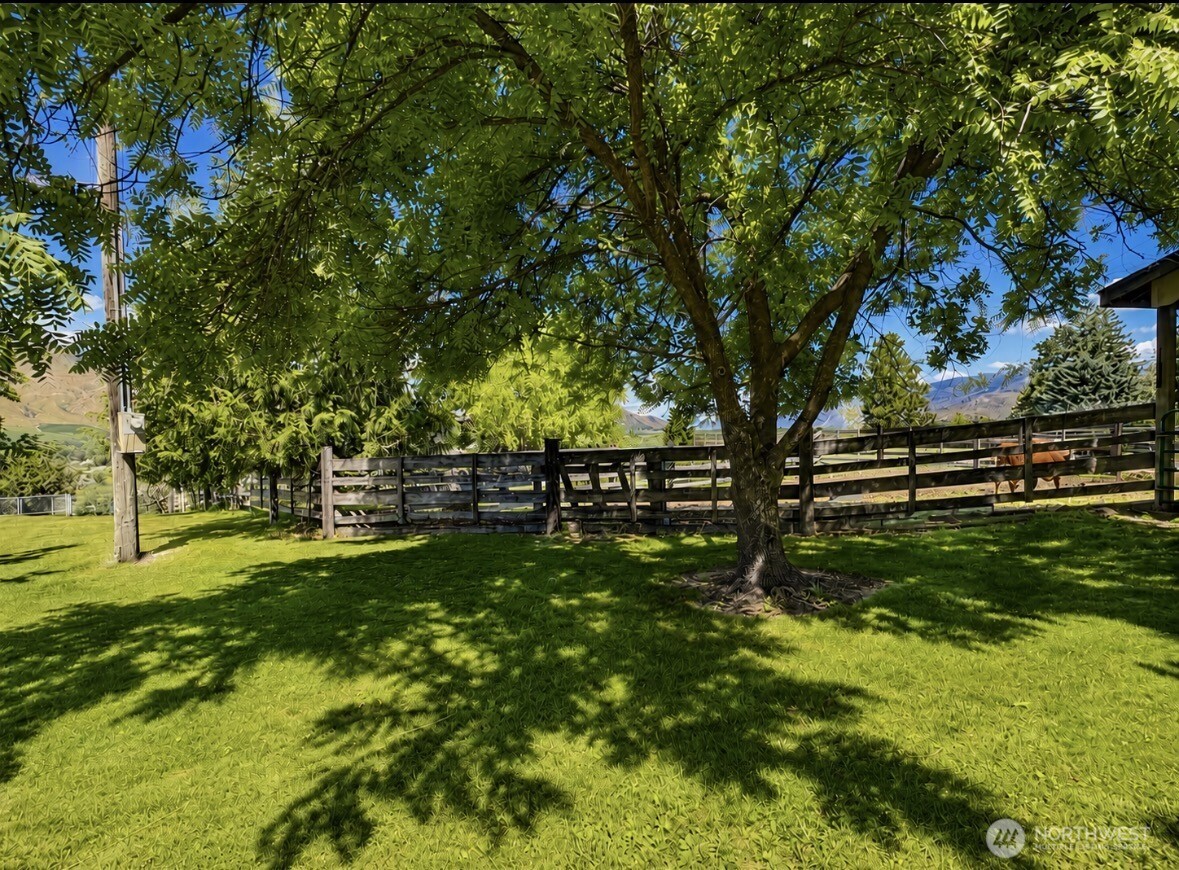 16 Mossy Rock Road