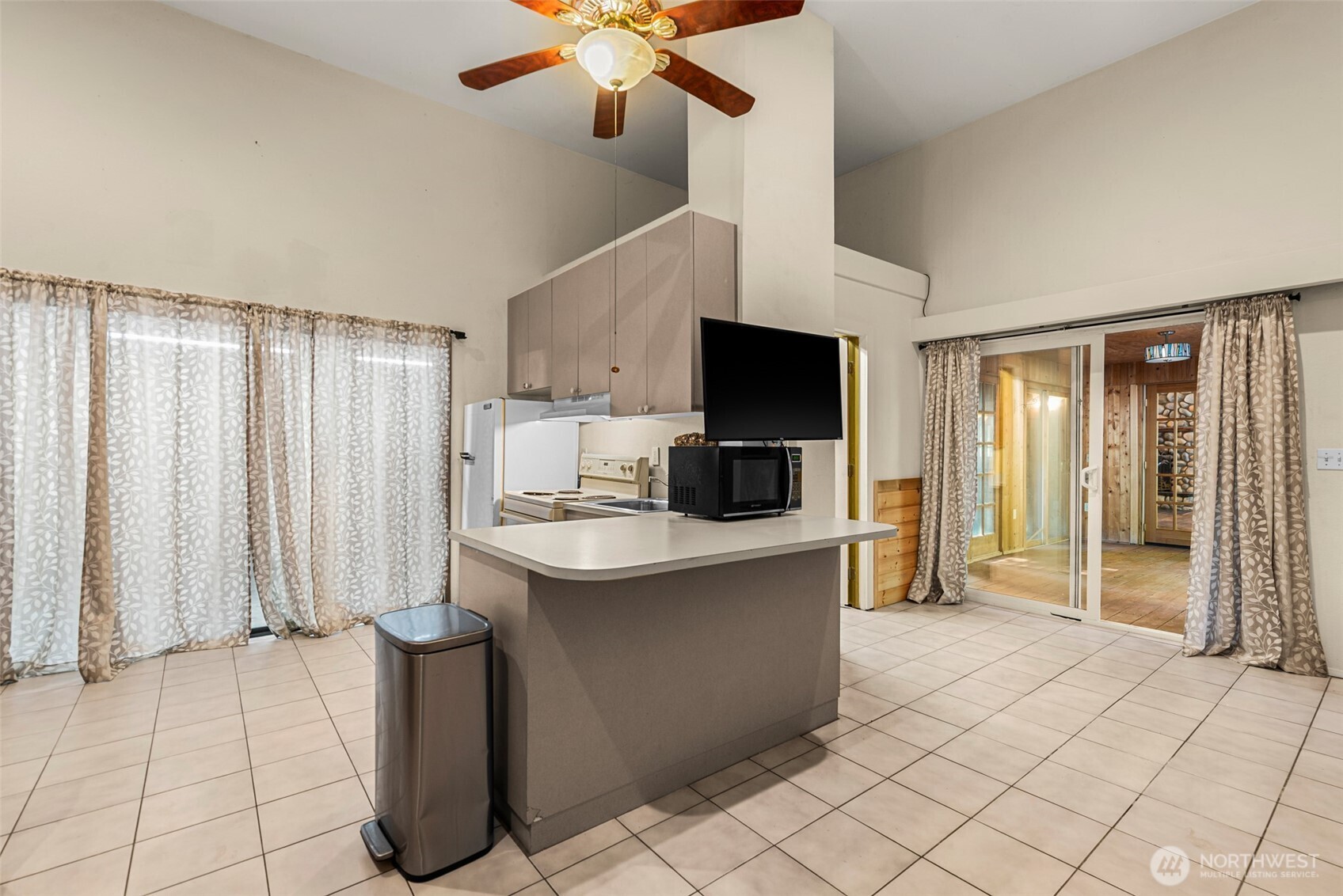 4650 Navarre Coulee Road