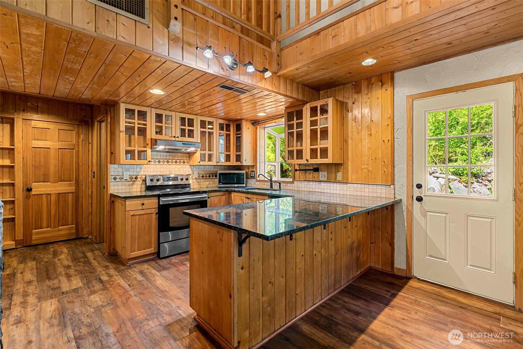 4650 Navarre Coulee Road