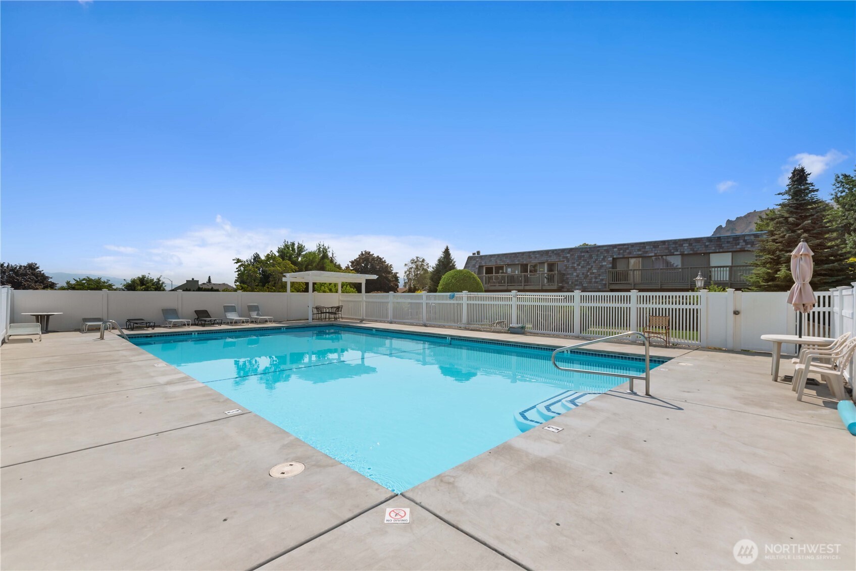 1535 Castlerock Avenue Unit: 12