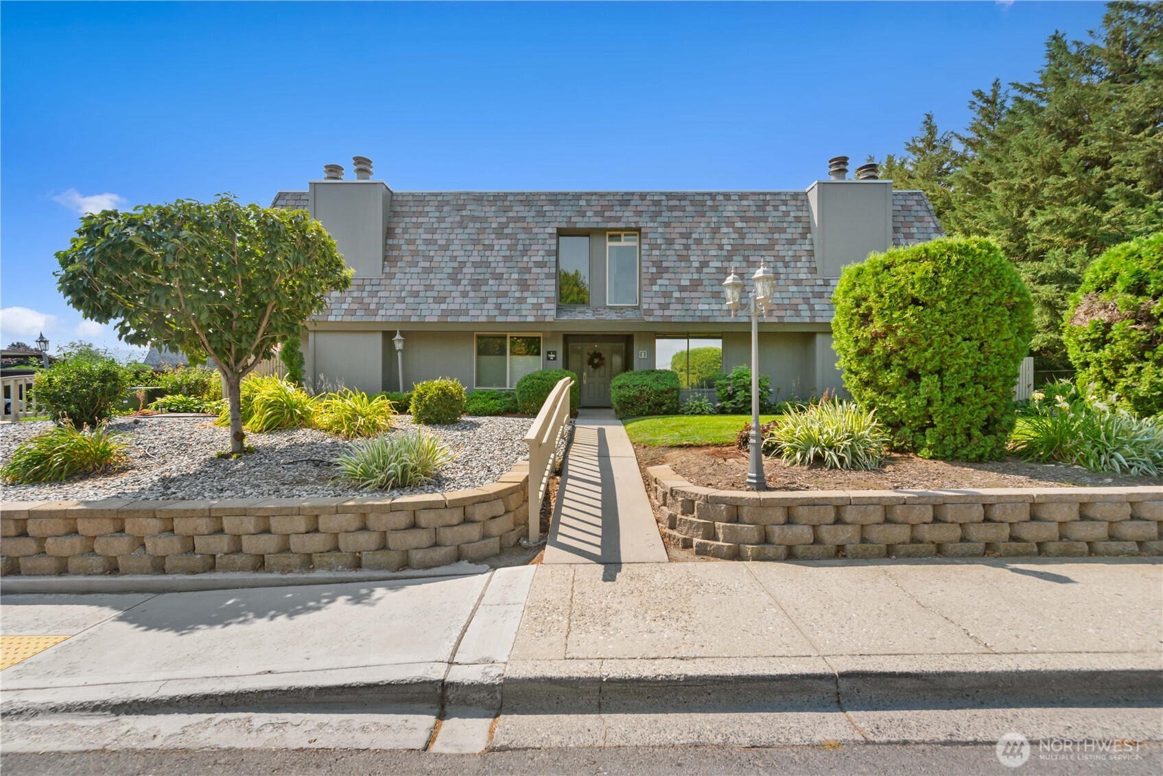 1535 Castlerock Avenue Unit: 12