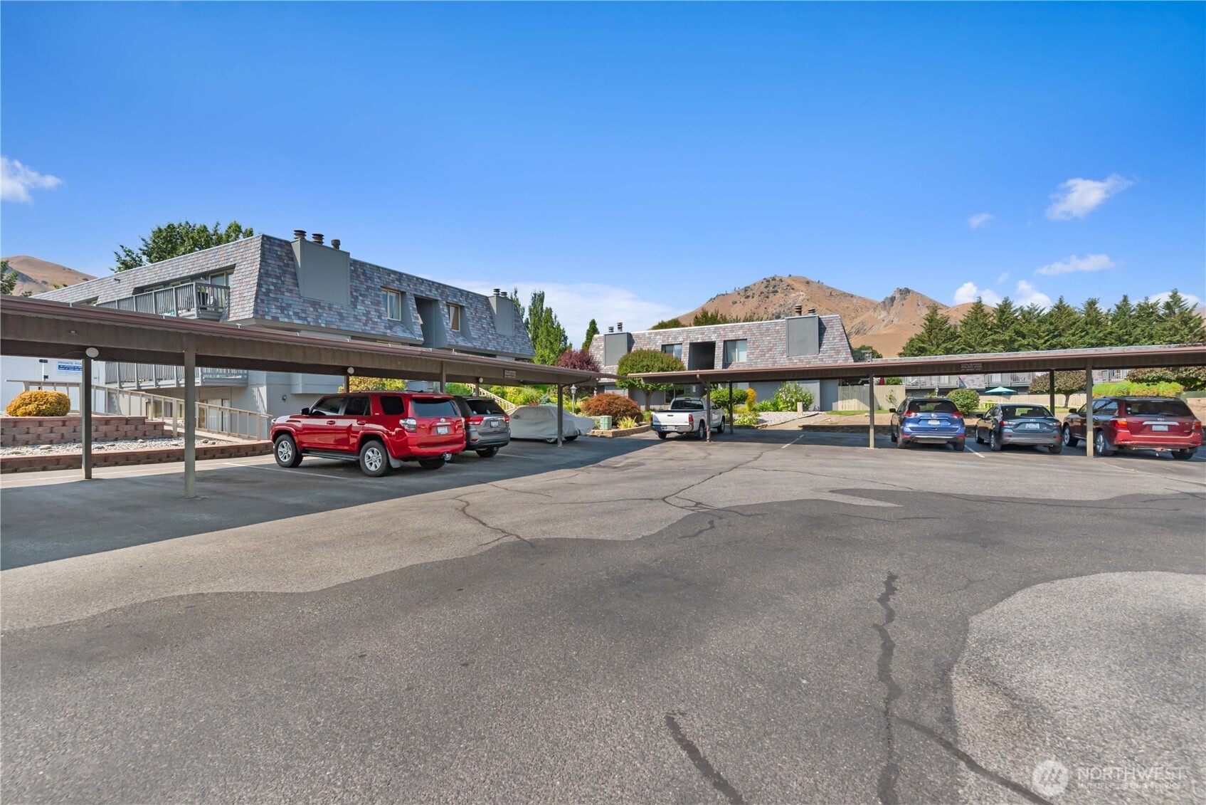1535 Castlerock Avenue Unit: 12