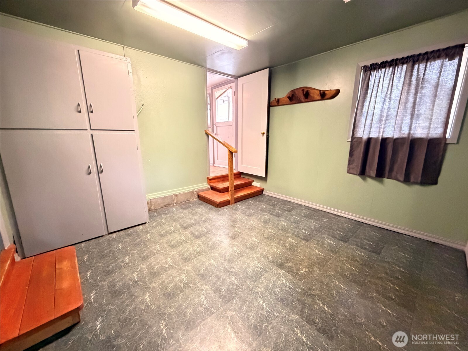 2108 Deerpath