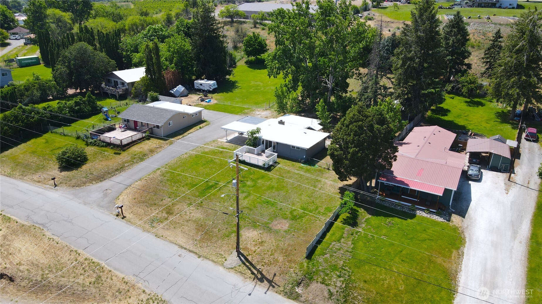 2108 Deerpath