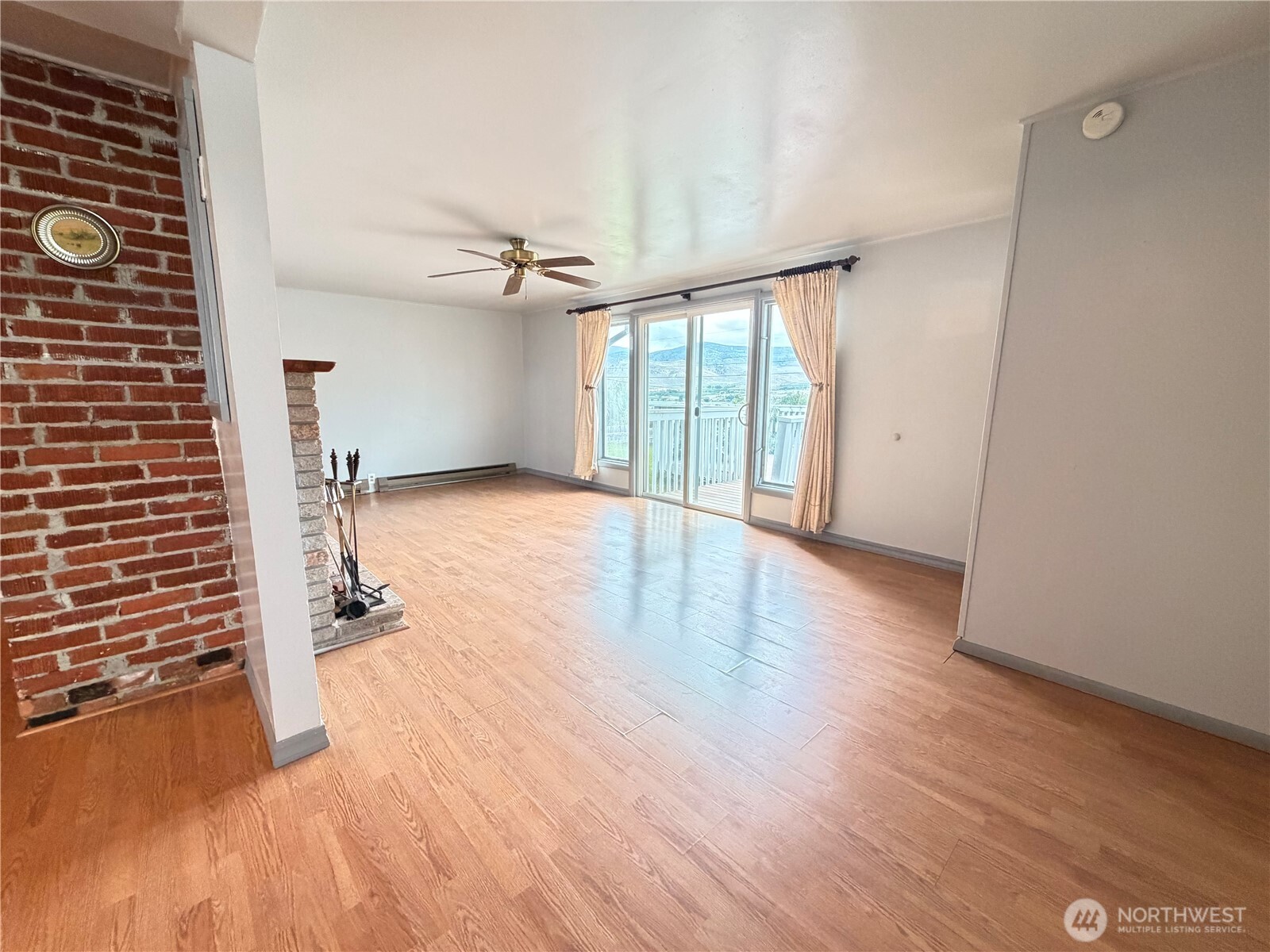 2108 Deerpath