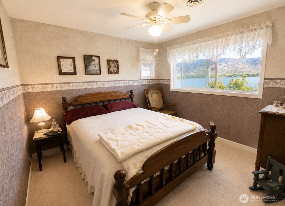 33524 Highway 97 Unit: A