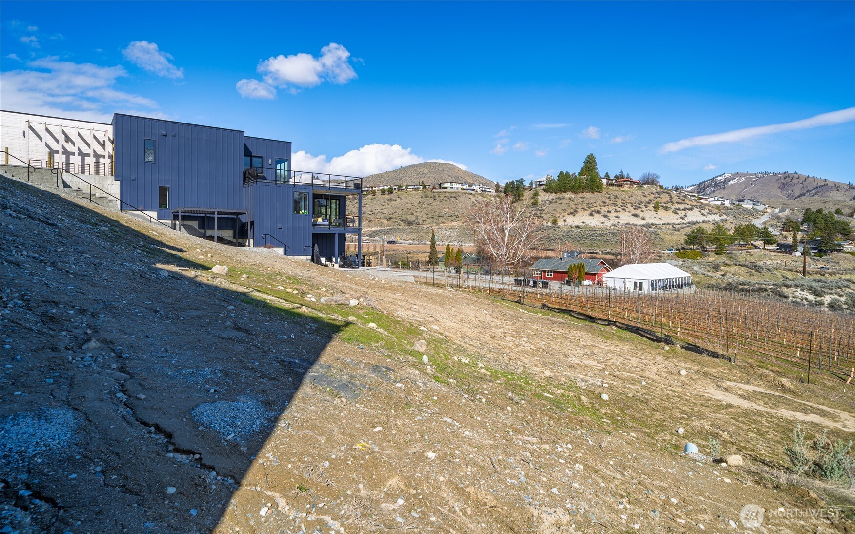 1325 Dragonfly Court