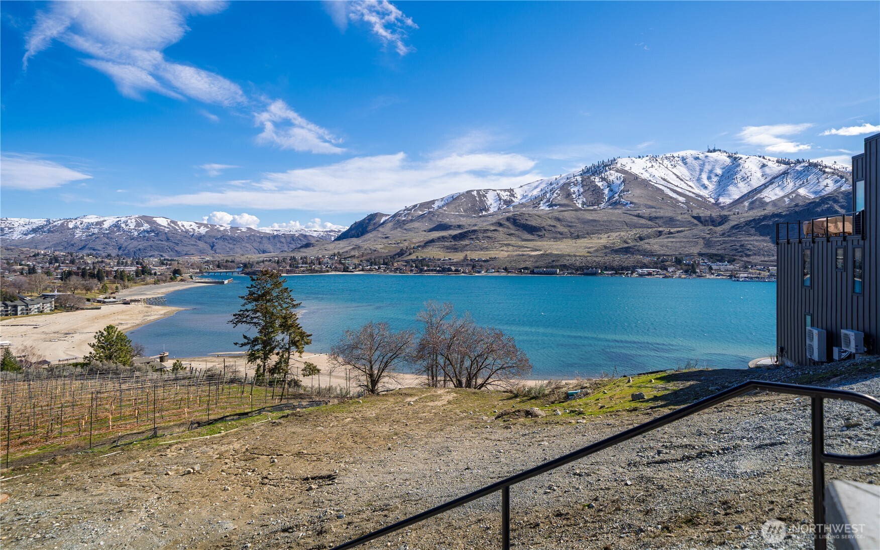 1325 Dragonfly Court