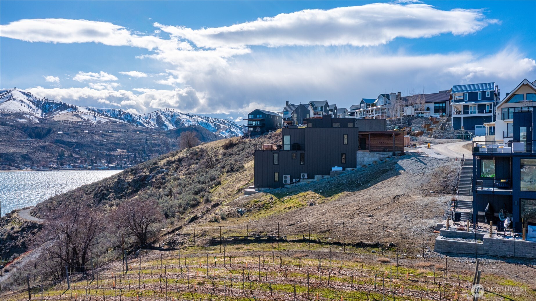 1325 Dragonfly Court