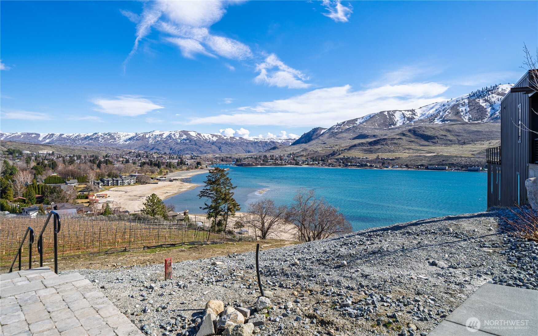 1325 Dragonfly Court