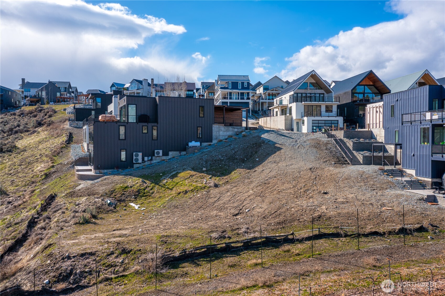 1325 Dragonfly Court