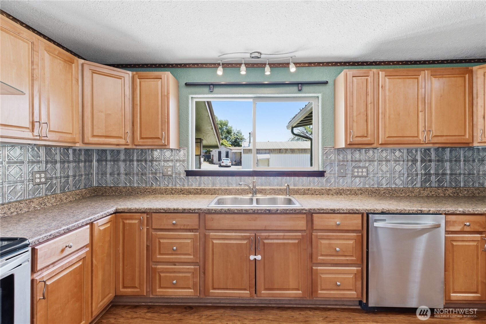 410 W Bartlett Street