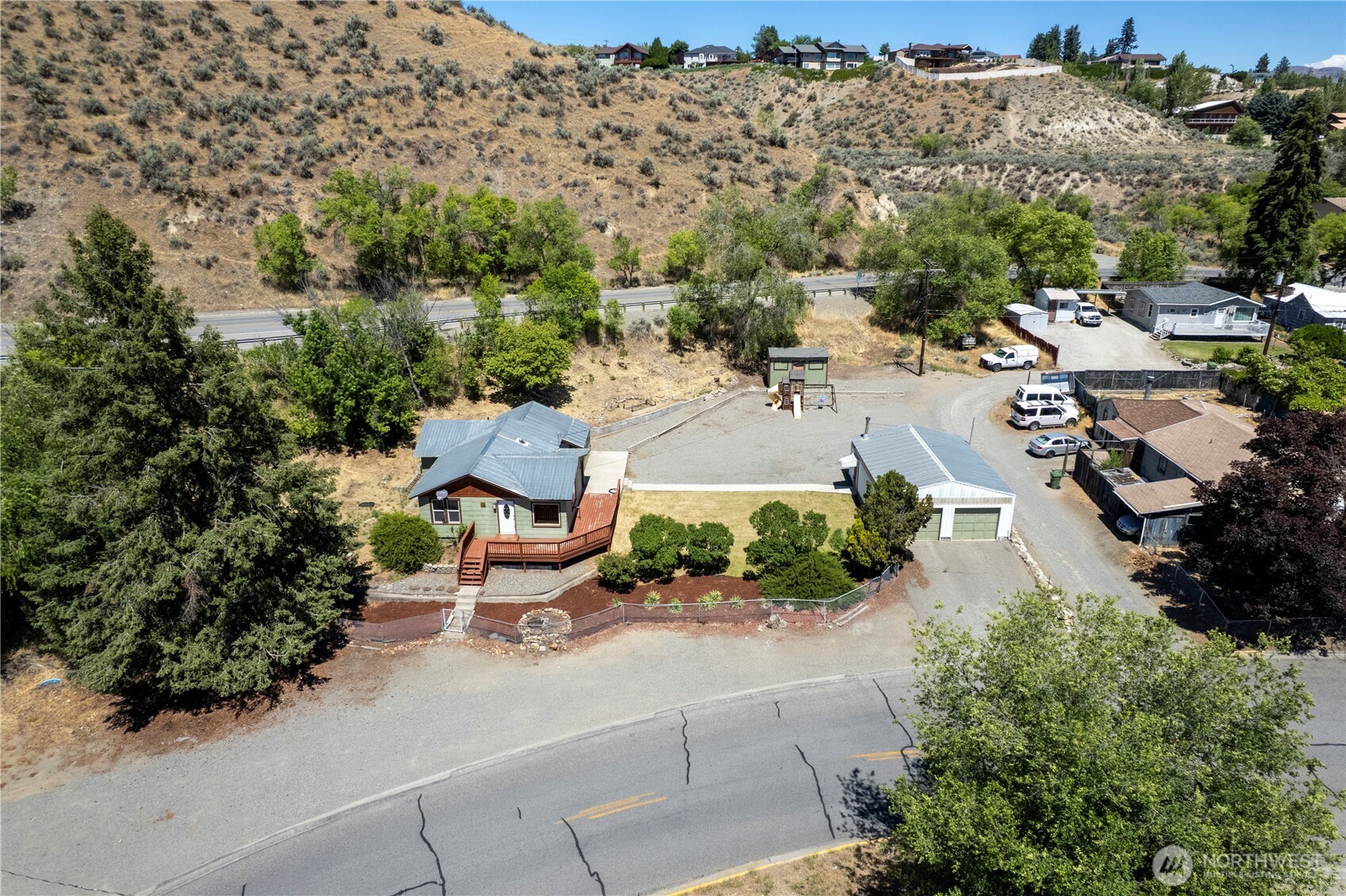 410 W Bartlett Street