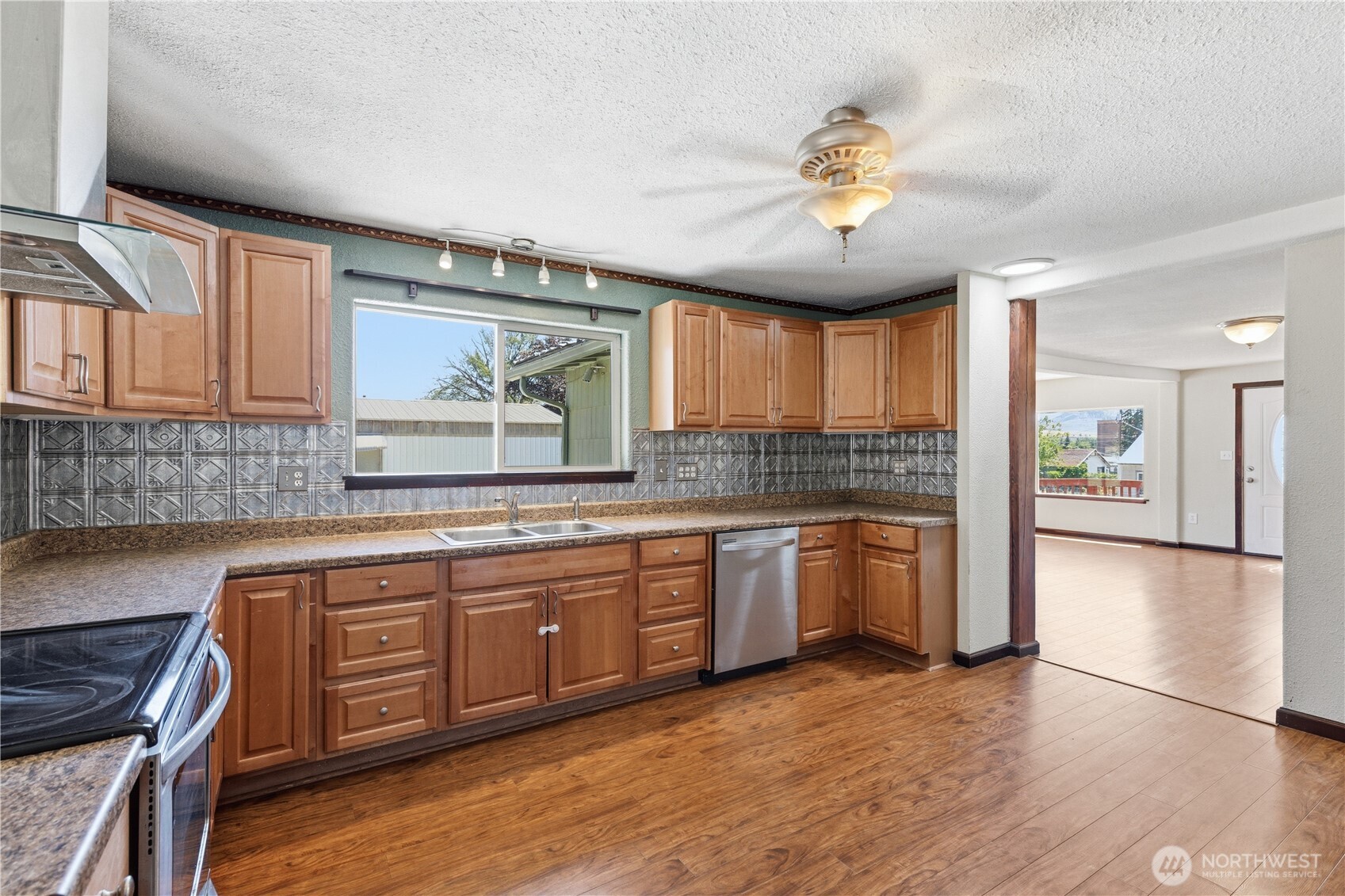410 W Bartlett Street