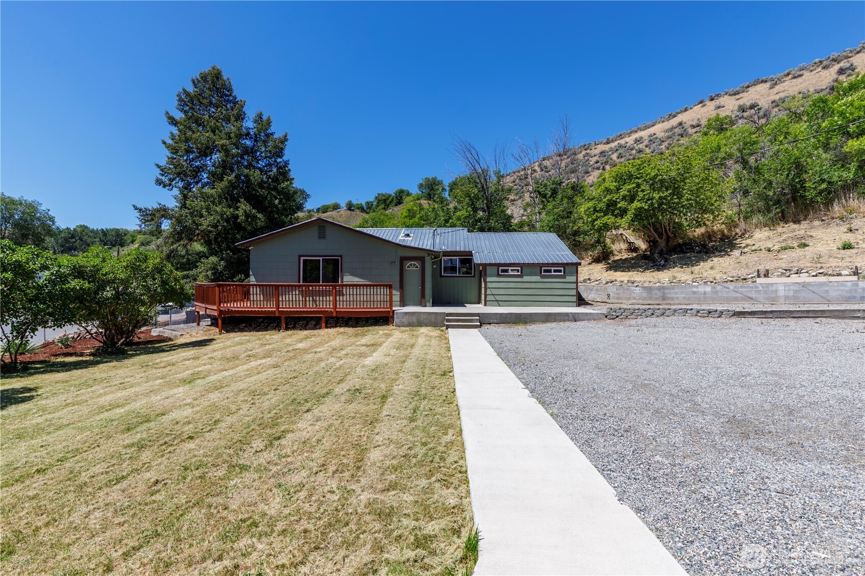 410 W Bartlett Street