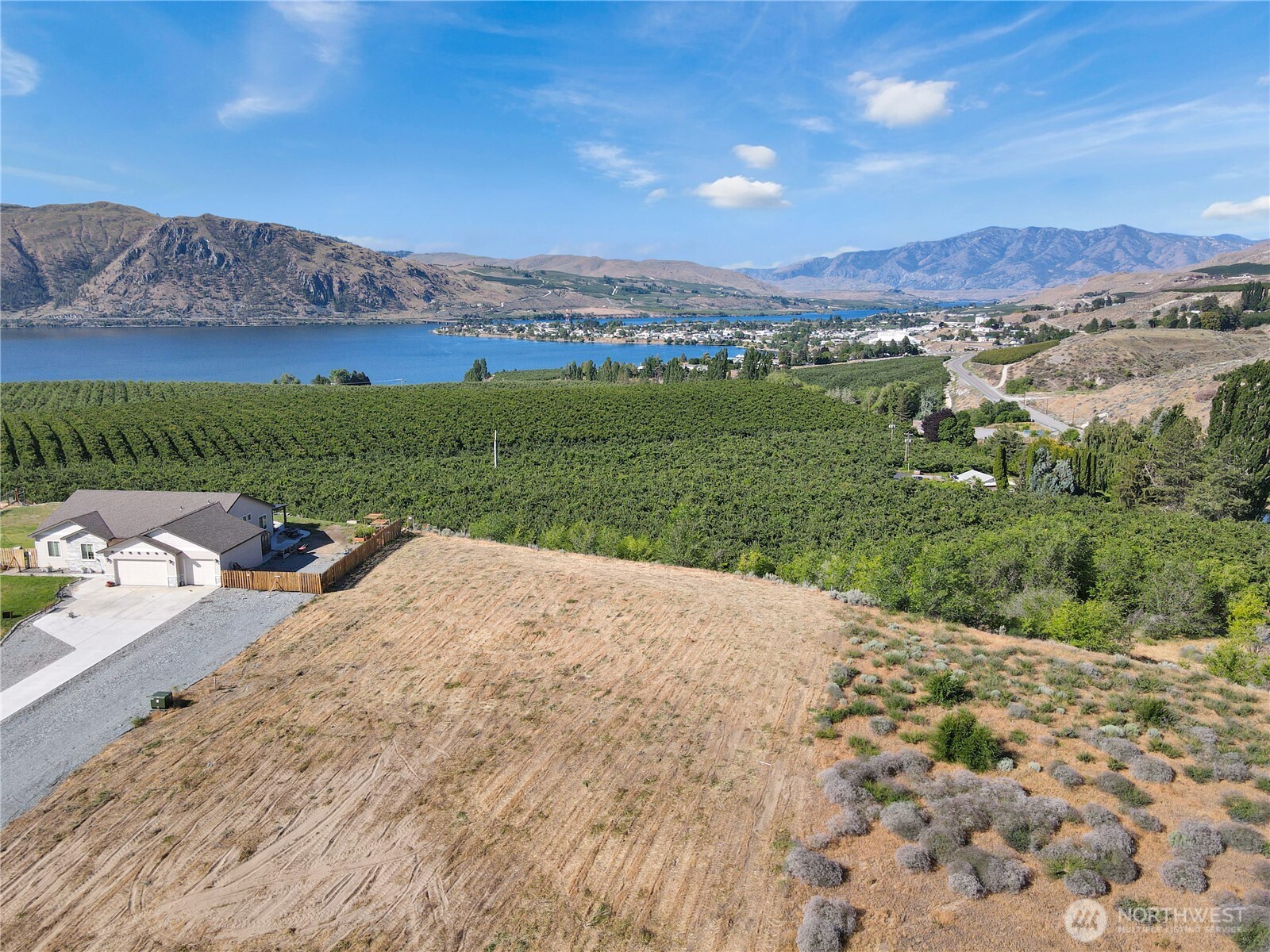16 Columbia View Drive