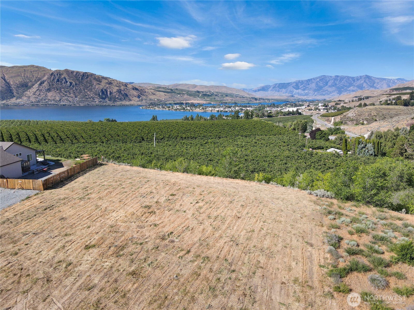 16 Columbia View Drive