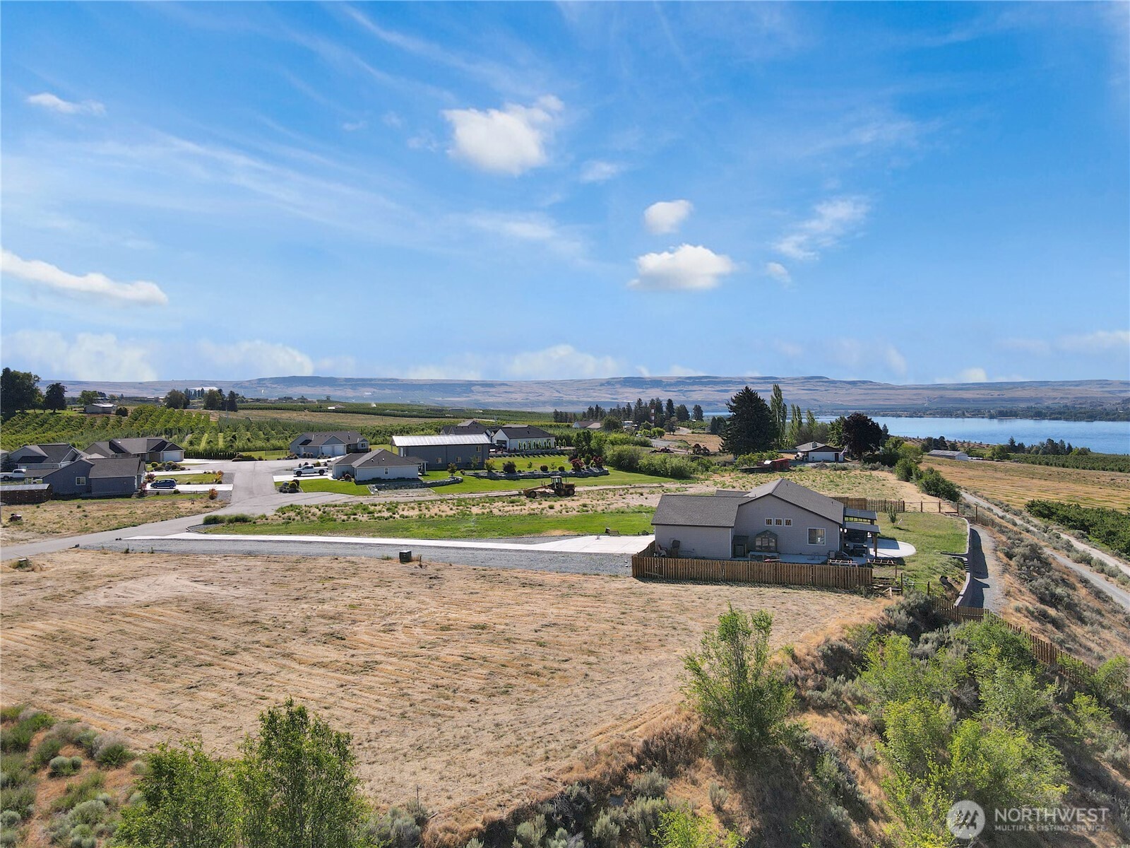 16 Columbia View Drive