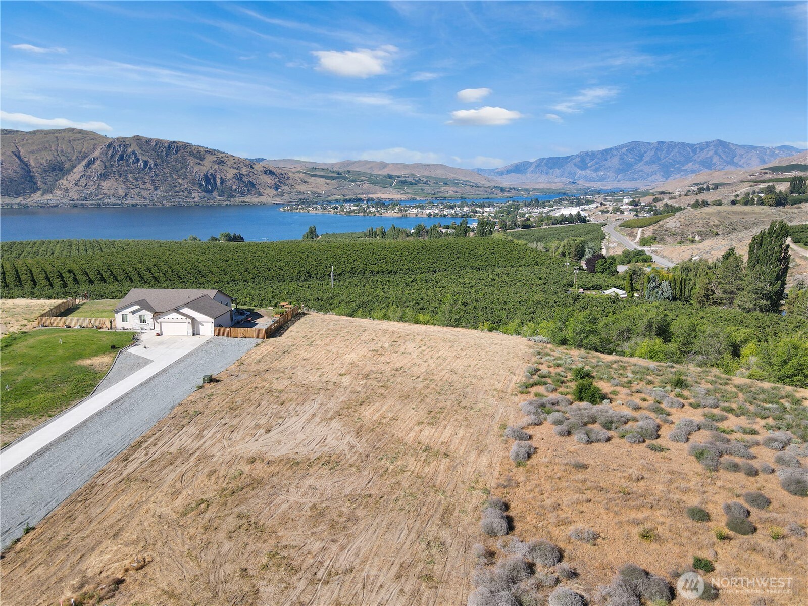 16 Columbia View Drive