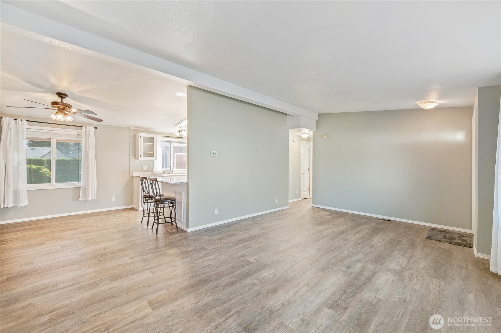 1606 twin peaks Drive Unit: 50