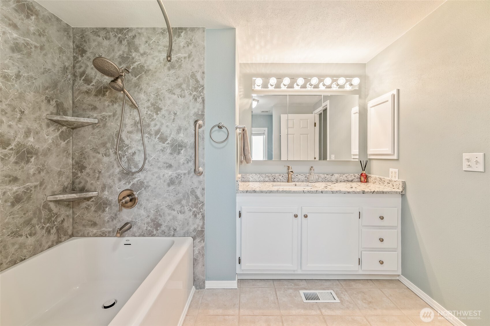 1606 twin peaks Drive Unit: 50