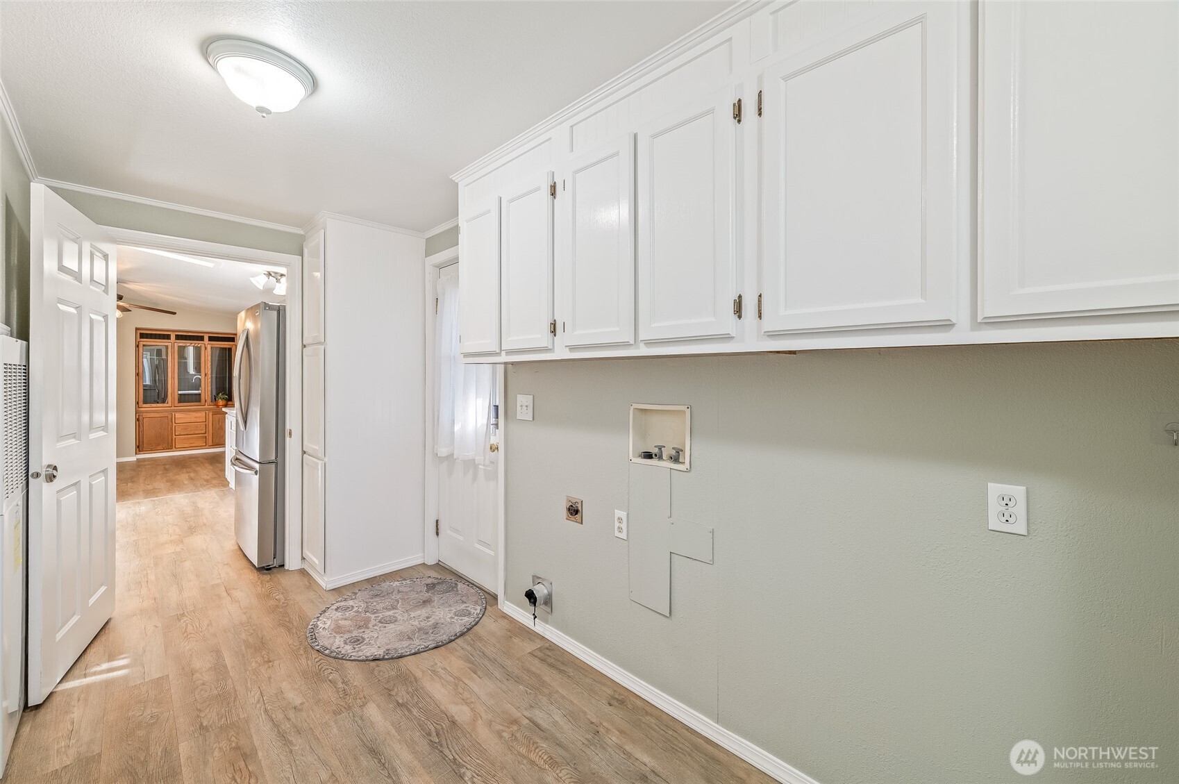 1606 twin peaks Drive Unit: 50