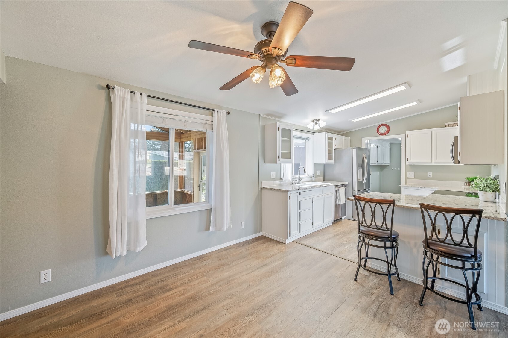 1606 twin peaks Drive Unit: 50