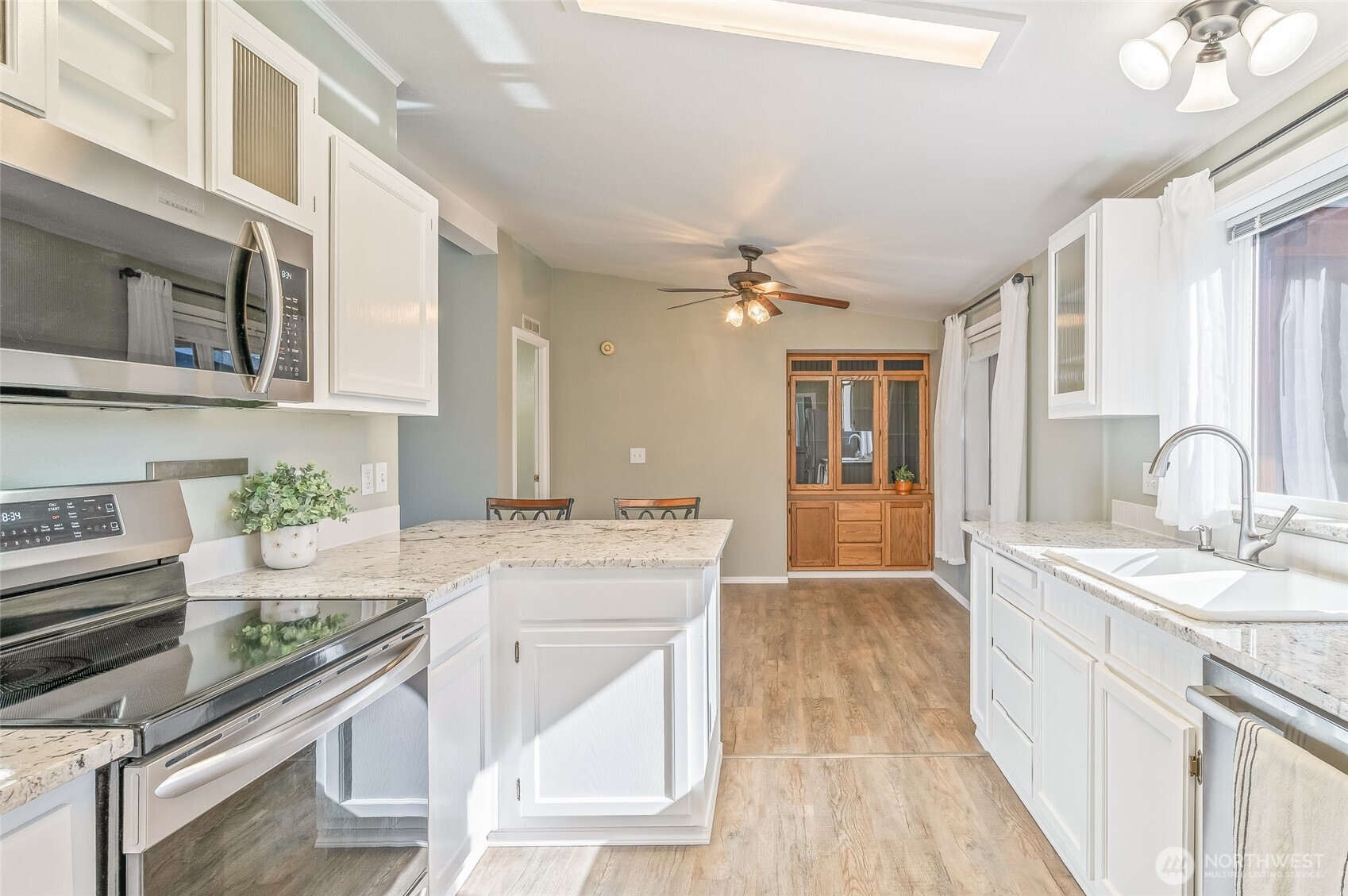 1606 twin peaks Drive Unit: 50