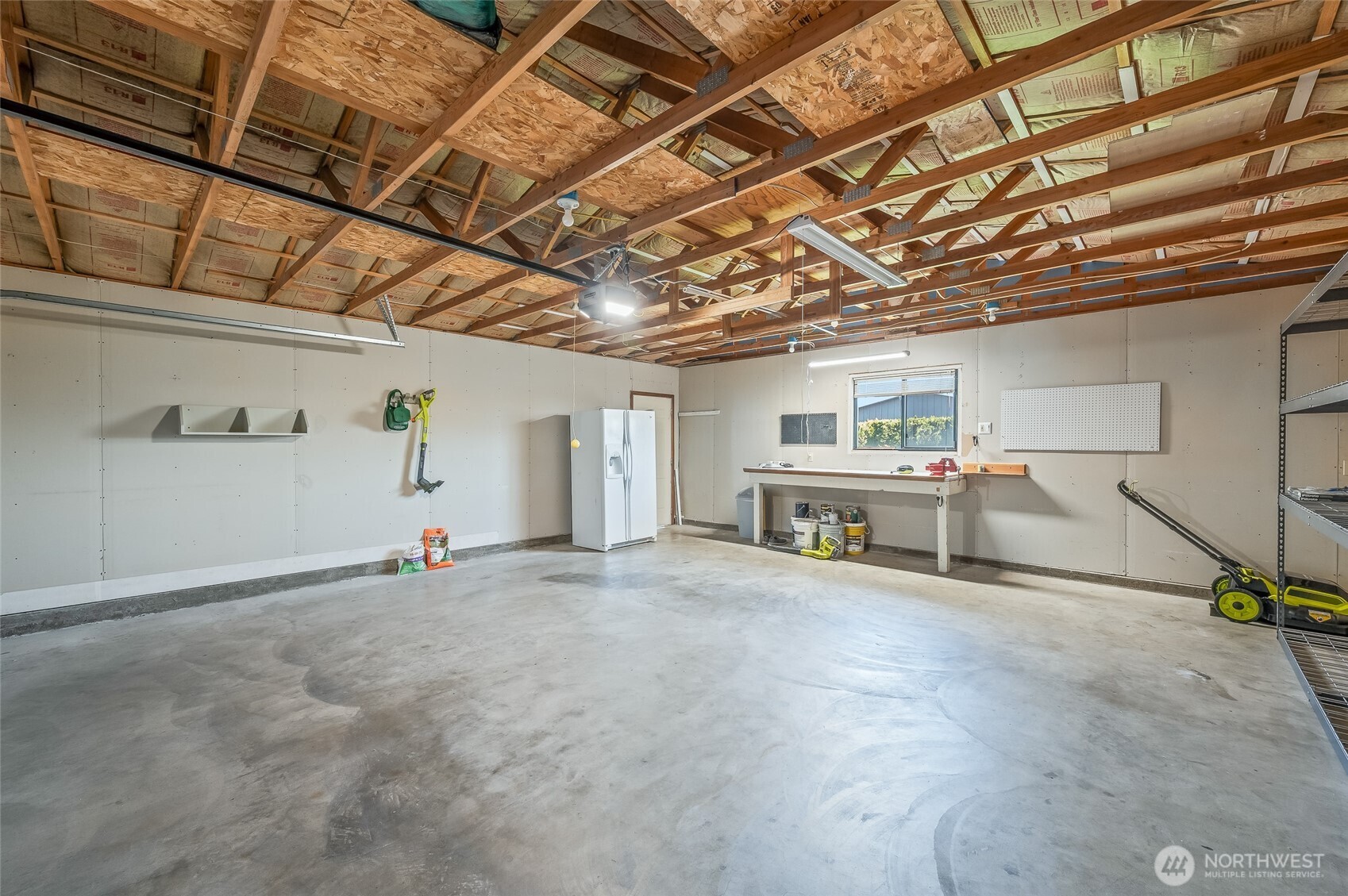 1606 twin peaks Drive Unit: 50