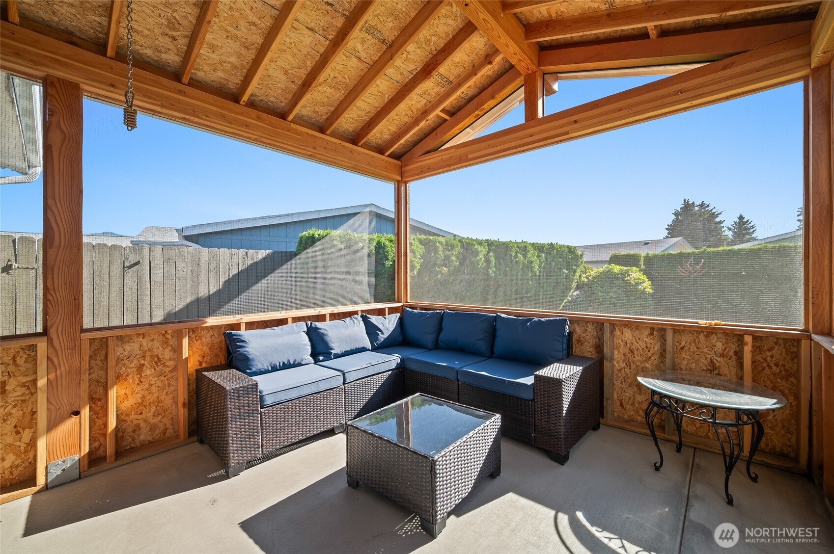 1606 twin peaks Drive Unit: 50