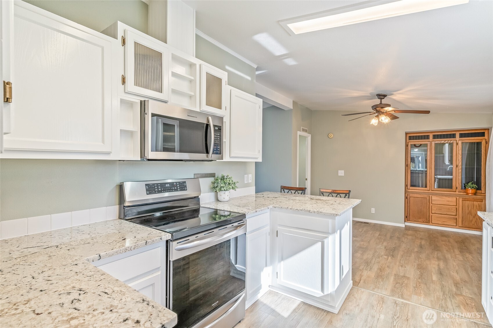 1606 twin peaks Drive Unit: 50
