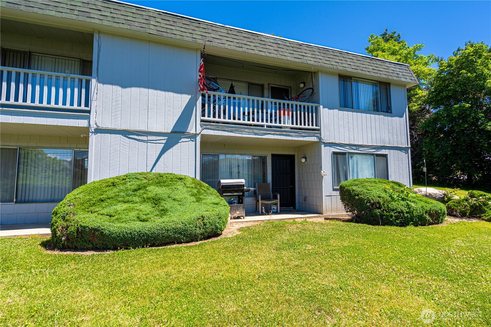 933 N Baker Avenue Unit: 1-16