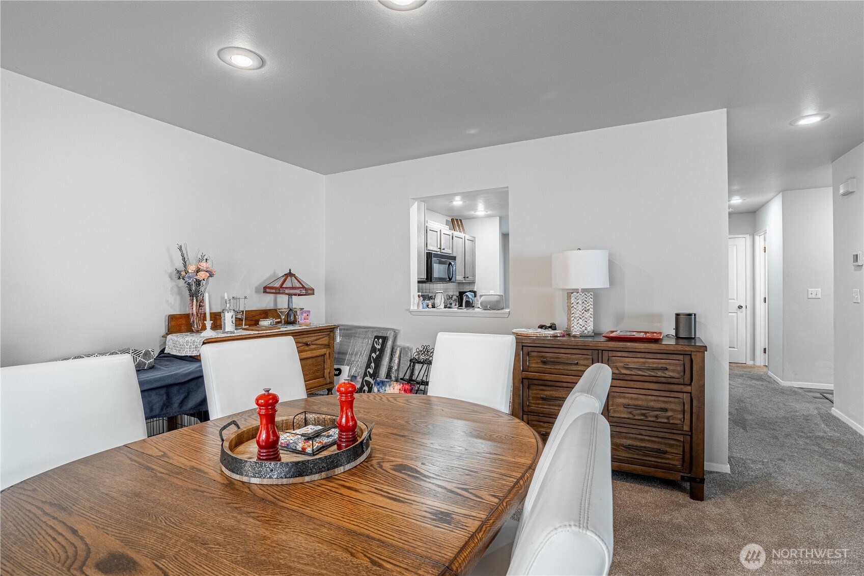 433 W Webster
